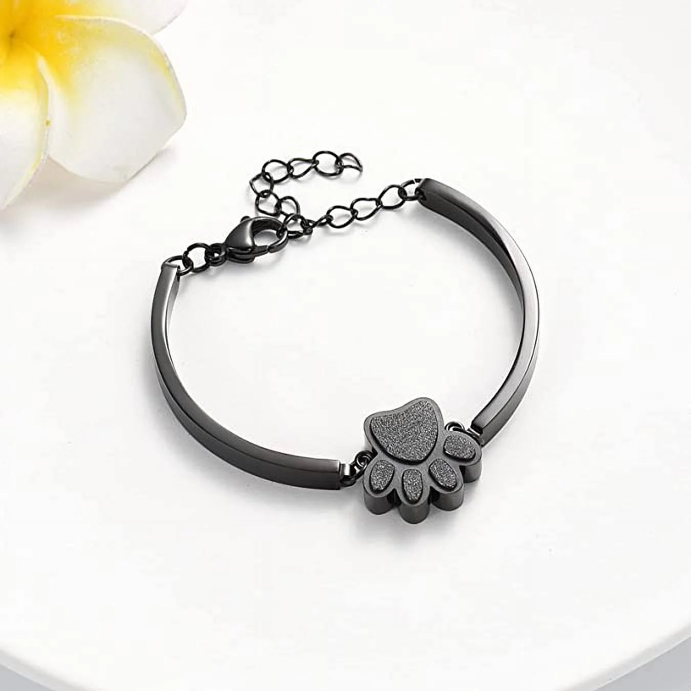 Heartfelt Pet Cremation Bracelet for Ashes - Elegant Memorial Jewelry for Dogs and Cats - Stainless Steel Keepsake Gift with Fill Kit and Gift Box