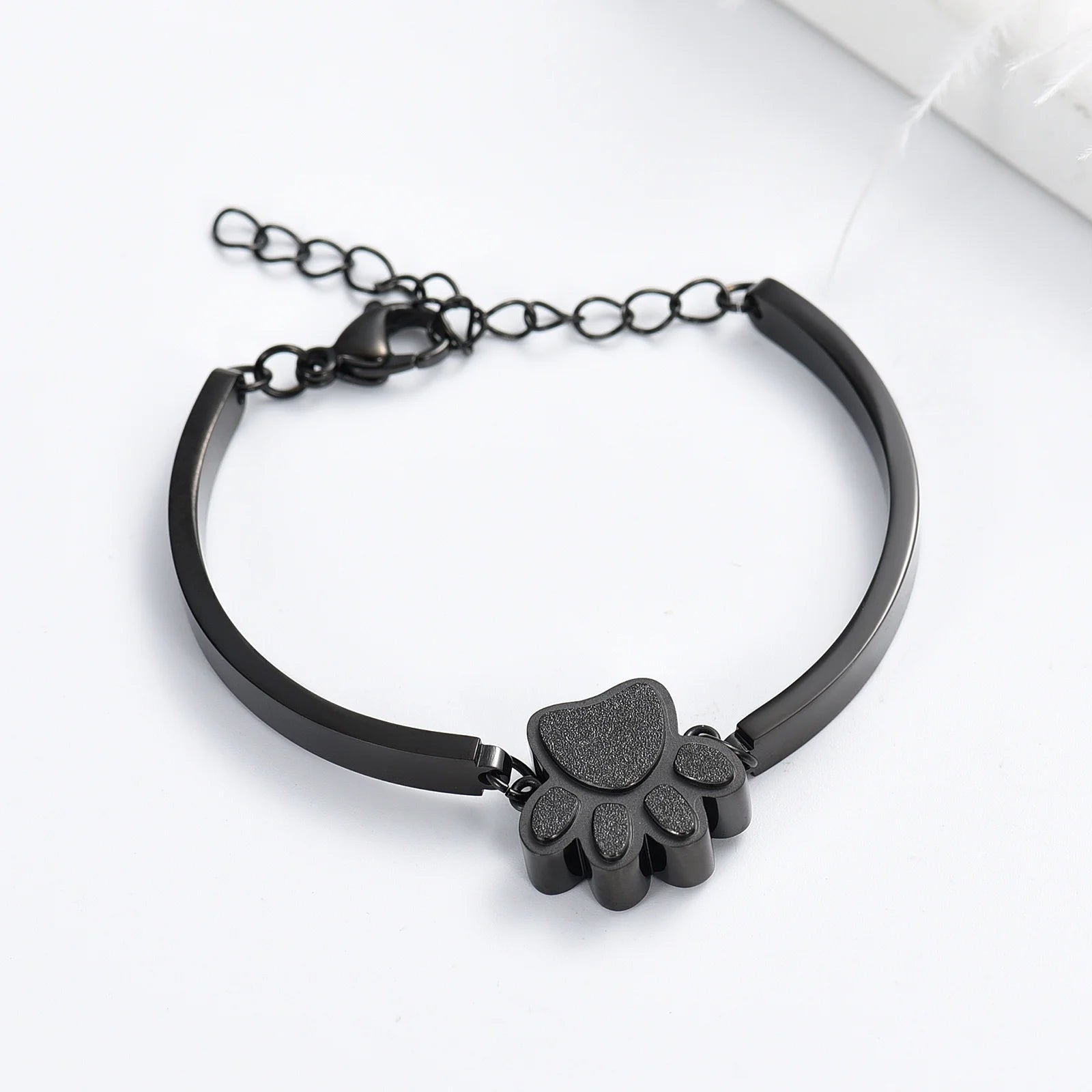 Heartfelt Pet Cremation Bracelet for Ashes - Elegant Memorial Jewelry for Dogs and Cats - Stainless Steel Keepsake Gift with Fill Kit and Gift Box