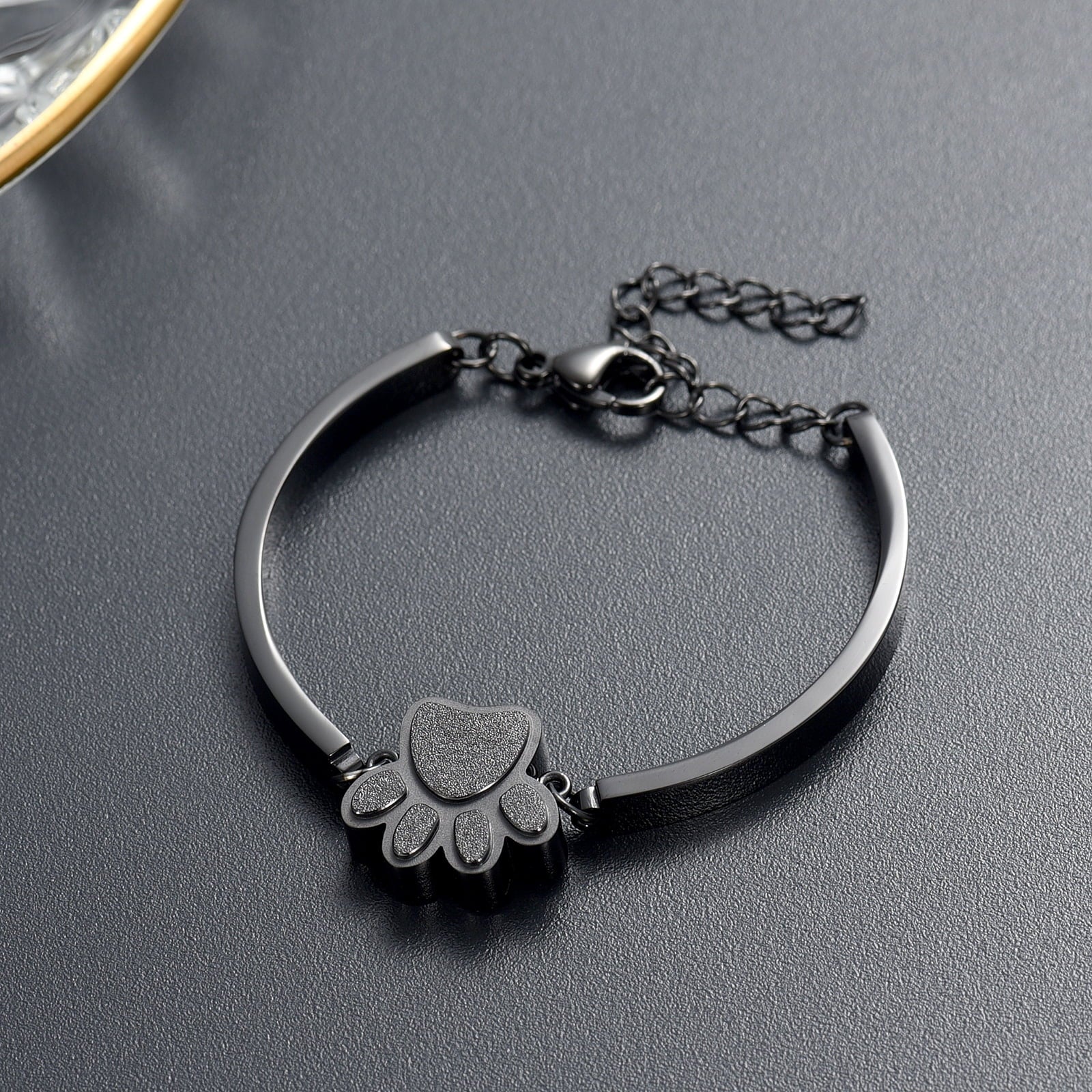 Heartfelt Pet Cremation Bracelet for Ashes - Elegant Memorial Jewelry for Dogs and Cats - Stainless Steel Keepsake Gift with Fill Kit and Gift Box